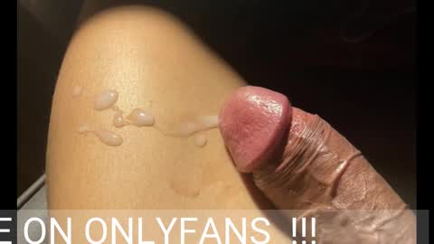 Snapshot of johnnyfun_xxx chatting on 12-04-24, 04:54 Johnnystrongarms                 online show from 12-04-24, 04:54