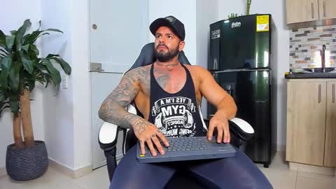 JOHNNY online show from 11-28-25, 11:18