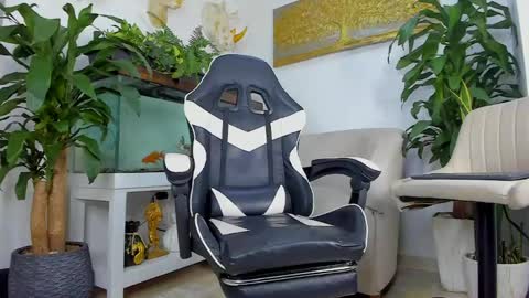 JOHNNY online show from 04-21-26, 02:04