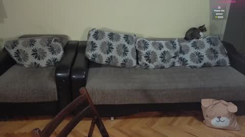 Johnny online show from 12-14-24, 07:36