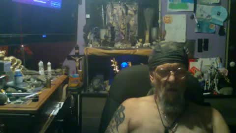 johnnyshung1 online show from 11-26-25, 08:59