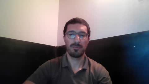 Snapshot of johnparis7575 chatting on 06-19-26, 05:17 Johnfrench online show from 06-19-26, 05:17
