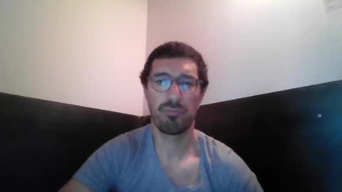 Snapshot of johnparis7575 chatting on 07-10-26, 11:02 Johnfrench online show from 07-10-26, 11:02