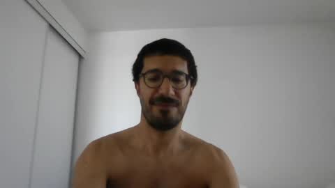 Snapshot of johnparis7575 chatting on 07-11-26, 03:26 Johnfrench online show from 07-11-26, 03:26