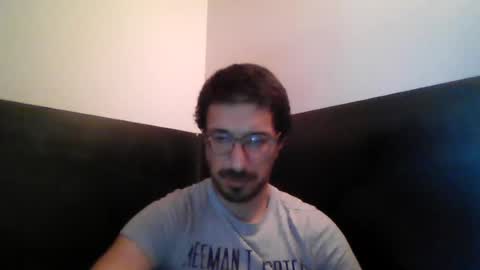 Snapshot of johnparis7575 chatting on 07-19-26, 10:46 Johnfrench online show from 07-19-26, 10:46