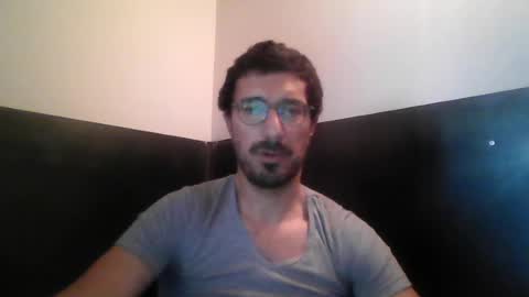 Snapshot of johnparis7575 chatting on 07-20-26, 09:28 Johnfrench online show from 07-20-26, 09:28