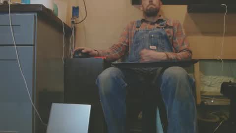 Snapshot of johnplayer23 chatting on 01-29-25, 12:22 johnplayer23 online show from 01-29-25, 12:22