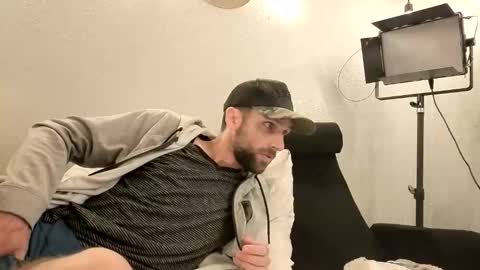 Give John Ryan A Thumbs Up online show from 11-04-25, 02:54