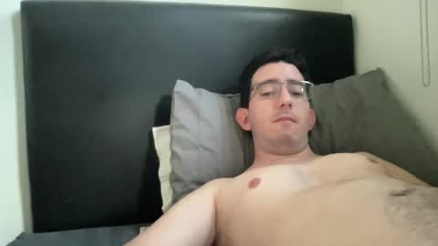 Snapshot of johnukber chatting on 04-26-26, 05:32 John Ukber online show from 04-26-26, 05:32