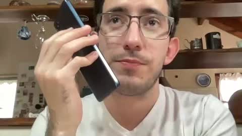 Snapshot of johnukber chatting on 05-27-26, 07:00 John Ukber online show from 05-27-26, 07:00