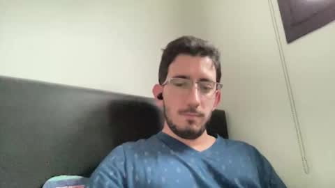 Snapshot of johnukber chatting on 06-09-26, 06:41 John Ukber online show from 06-09-26, 06:41