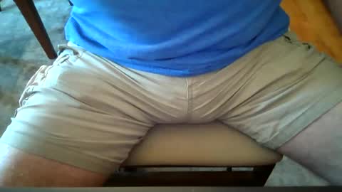 Snapshot of johnxxx549 chatting on 06-25-26, 01:48 johnxxx549 online show from 06-25-26, 01:48