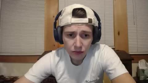 Snapshot of johstondude chatting on 12-14-25, 02:28 Johston online show from 12-14-25, 02:28