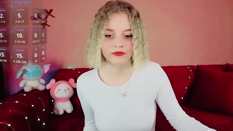Snapshot of joice_queen chatting on 01-07-25, 09:35 Paula online show from 01-07-25, 09:35