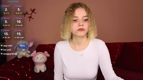 Snapshot of joice_queen chatting on 01-08-25, 12:38 Paula online show from 01-08-25, 12:38