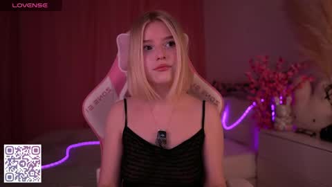 Paula online show from 04-13-26, 01:11