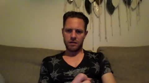 jojo19844 online show from 04-30-26, 08:57