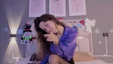 jolie_lov online show from 11-25-25, 01:44
