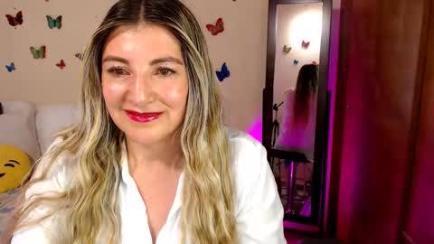 Jolie Mature online show from 01-09-26, 10:00