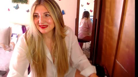 Jolie Mature online show from 06-03-26, 09:09