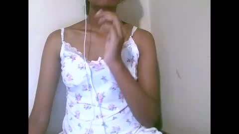 joliekah27 online show from 04-19-26, 08:44