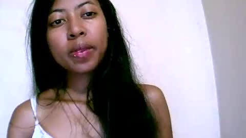 joliekah27 online show from 06-19-26, 09:51