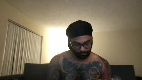 Snapshot of jon2h6k chatting on 07-11-26, 04:04 jon2h6k online show from 07-11-26, 04:04