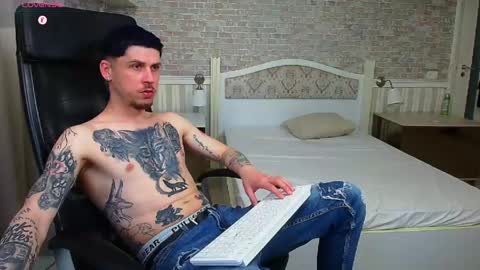 JonahShaw online show from 05-12-26, 04:53