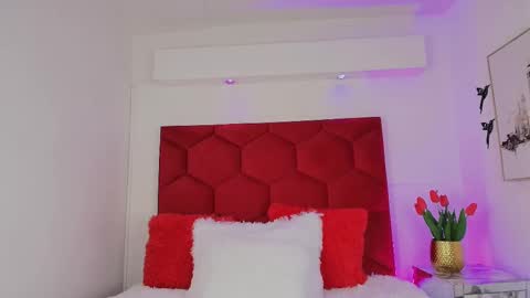 Jonas  online show from 09-16-25, 01:12