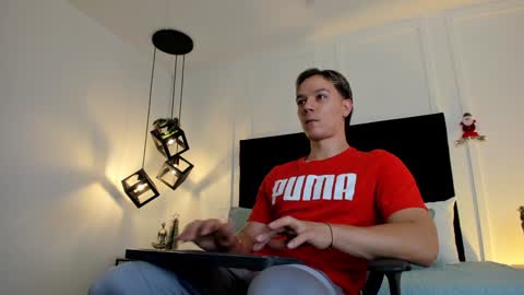 Jonathan Danielss  online show from 12-03-24, 12:06