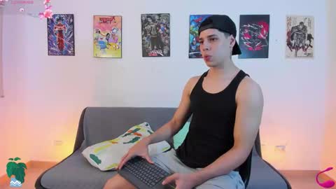 Instagram jonathanfit14 online show from 11-22-25, 09:36