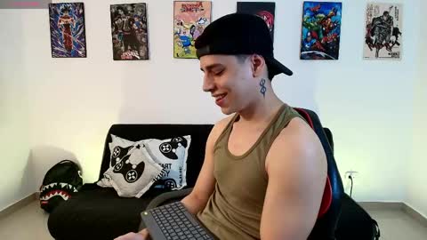 Instagram jonathanfit14 online show from 04-21-26, 01:42