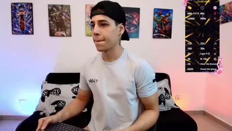 Instagram jonathanfit14 online show from 05-25-26, 08:48