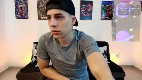 Instagram jonathanfit14 online show from 06-25-26, 09:41