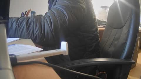 Snapshot of jones75_hd chatting on 12-19-25, 03:41 Adi online show from 12-19-25, 03:41