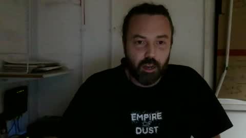 Snapshot of jonnyb9876 chatting on 12-20-25, 05:03 jonnyb9876 online show from 12-20-25, 05:03