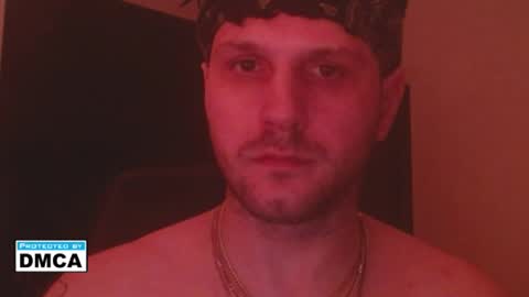 Snapshot of jonnybananas69 chatting on 05-27-26, 04:42 Jonny Bans online show from 05-27-26, 04:42