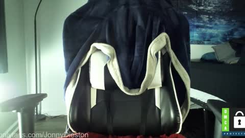 Snapshot of jonnydieston777 chatting on 12-14-25, 03:06 JonnyDieston online show from 12-14-25, 03:06