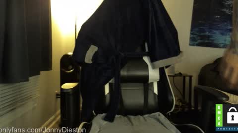 Snapshot of jonnydieston777 chatting on 01-11-26, 01:43 JonnyDieston online show from 01-11-26, 01:43