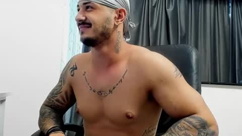 jonnyporn1 online show from 01-03-25, 06:33