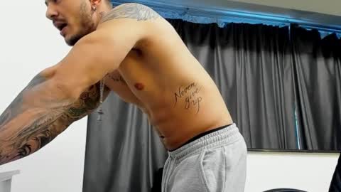 jonnyporn1 online show from 01-06-25, 01:41