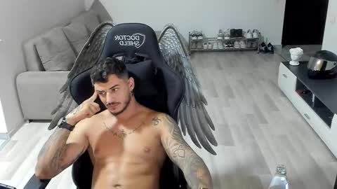 jonnyporn1 online show from 09-17-25, 11:28