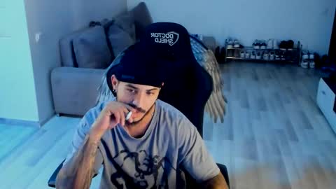 jonnyporn1 online show from 10-04-25, 09:24