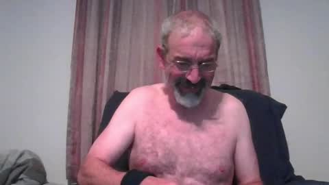 Snapshot of jony_five chatting on 12-20-24, 02:52 Jon online show from 12-20-24, 02:52