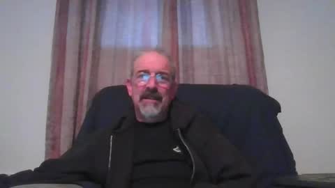 Snapshot of jony_five chatting on 01-12-25, 05:44 Jon online show from 01-12-25, 05:44