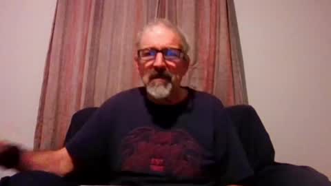 Snapshot of jony_five chatting on 10-18-25, 11:27 Jon online show from 10-18-25, 11:27