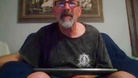 Snapshot of jony_five chatting on 05-16-26, 09:35 Jon online show from 05-16-26, 09:35