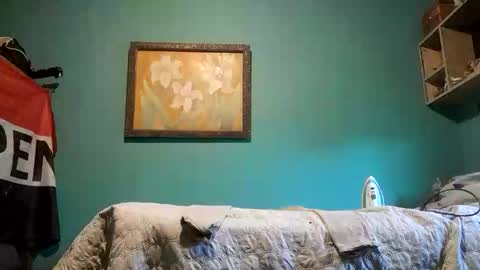 Snapshot of jor686471 chatting on 10-20-25, 12:44 jor686471 online show from 10-20-25, 12:44