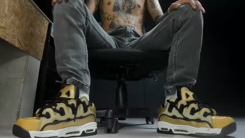 Snapshot of jordan33blake chatting on 01-25-25, 12:58 jordan33blake online show from 01-25-25, 12:58