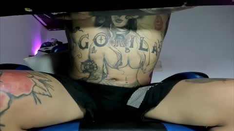 Snapshot of jordan33blake chatting on 10-23-25, 02:11 jordan33blake online show from 10-23-25, 02:11